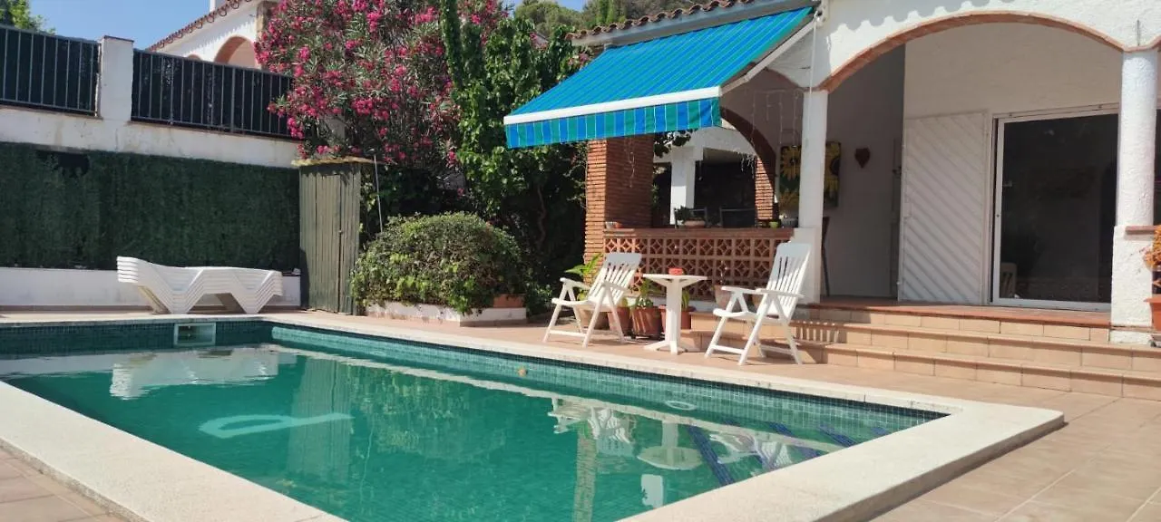 Chalet Sol Y Sombra Pals 0*,  Spain